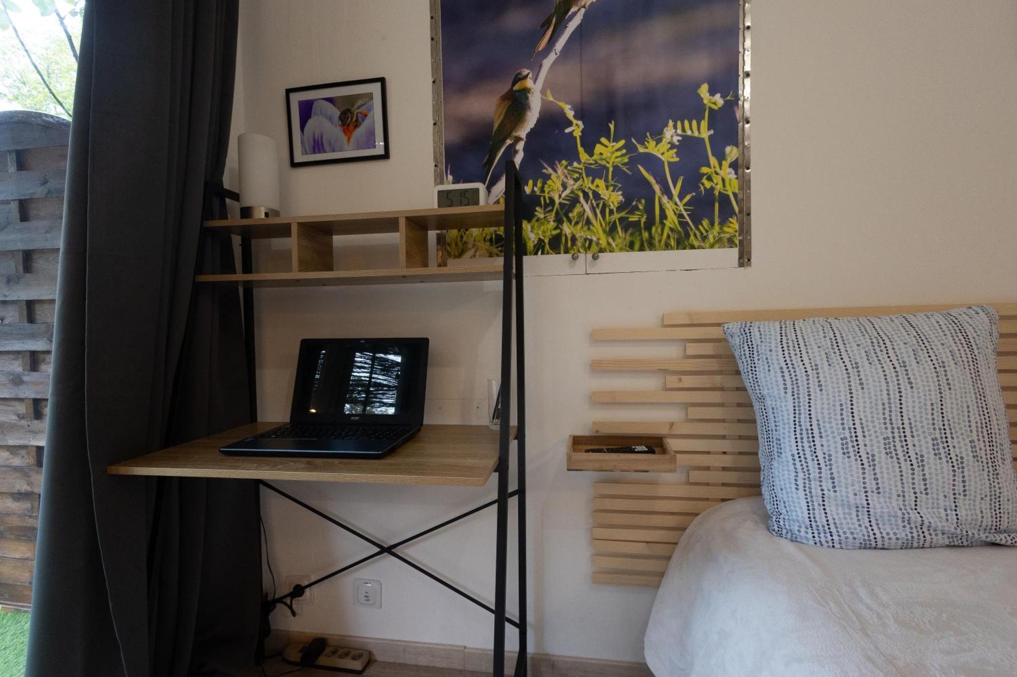 Studio Dans Le Luberon Céreste Kültér fotó